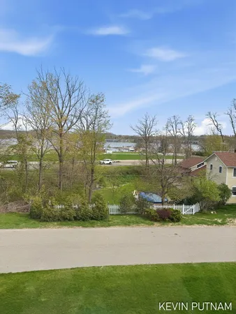 $749,000 | 160 Keewatin Way, Unit D/9, Douglas, MI 49406