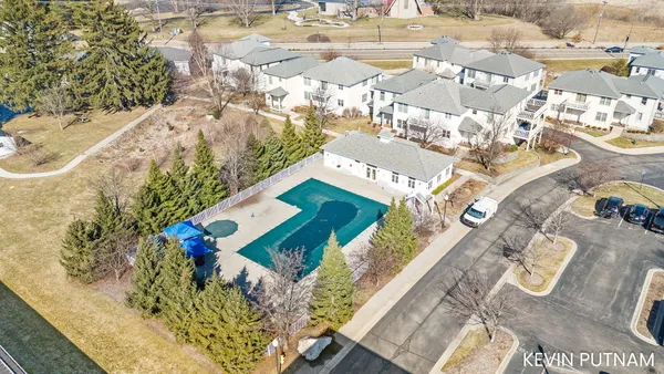 $749,000 | 160 Keewatin Way, Unit D/9, Douglas, MI 49406