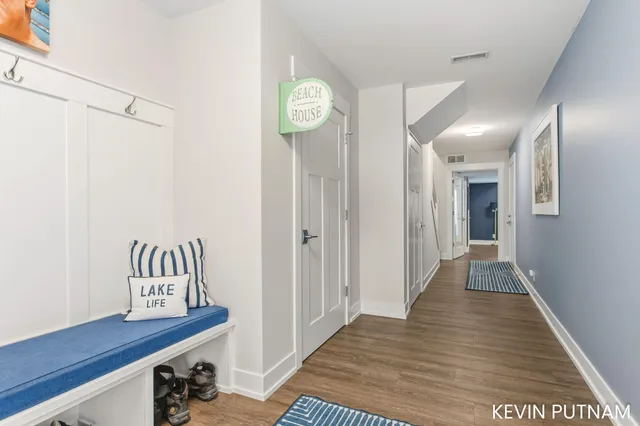 $749,000 | 160 Keewatin Way, Unit D/9, Douglas, MI 49406