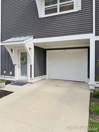 $749,000 | 160 Keewatin Way, Unit D/9, Douglas, MI 49406