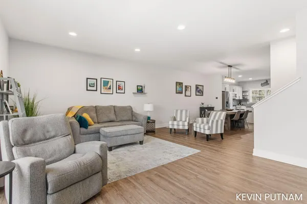 $749,000 | 160 Keewatin Way, Unit D/9, Douglas, MI 49406