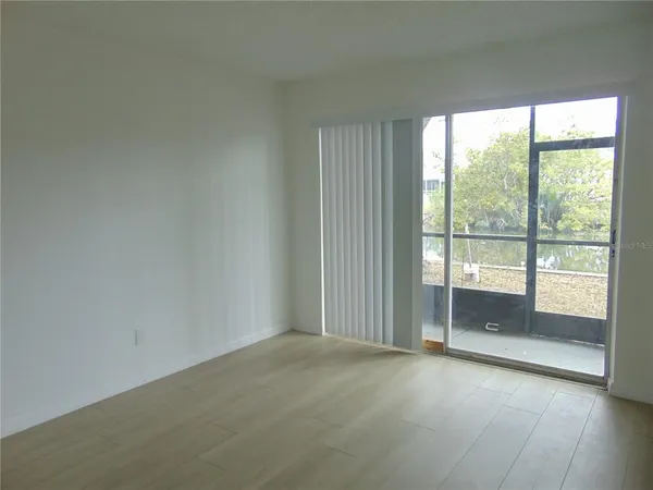 $1,150 | 9119 Tudor Drive, Unit E102, Tampa, FL 33615