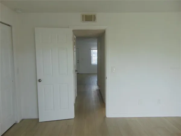$1,150 | 9119 Tudor Drive, Unit E102, Tampa, FL 33615