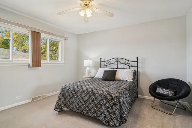 $625,000 | 214 East Ivy Lane, Arlington Heights, IL 60004