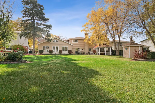 $625,000 | 214 East Ivy Lane, Arlington Heights, IL 60004
