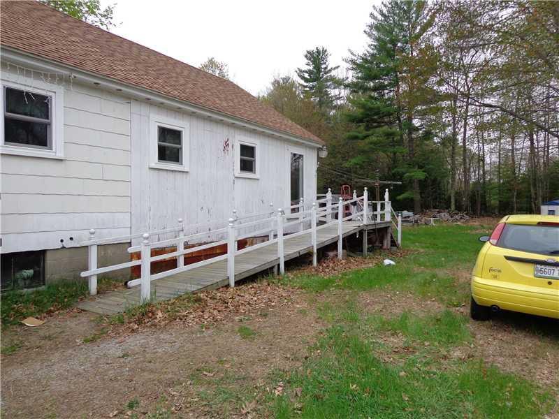 384 Alfred Road Sanford, ME 04073 - Photo 3 of 20 Exterior Side View.