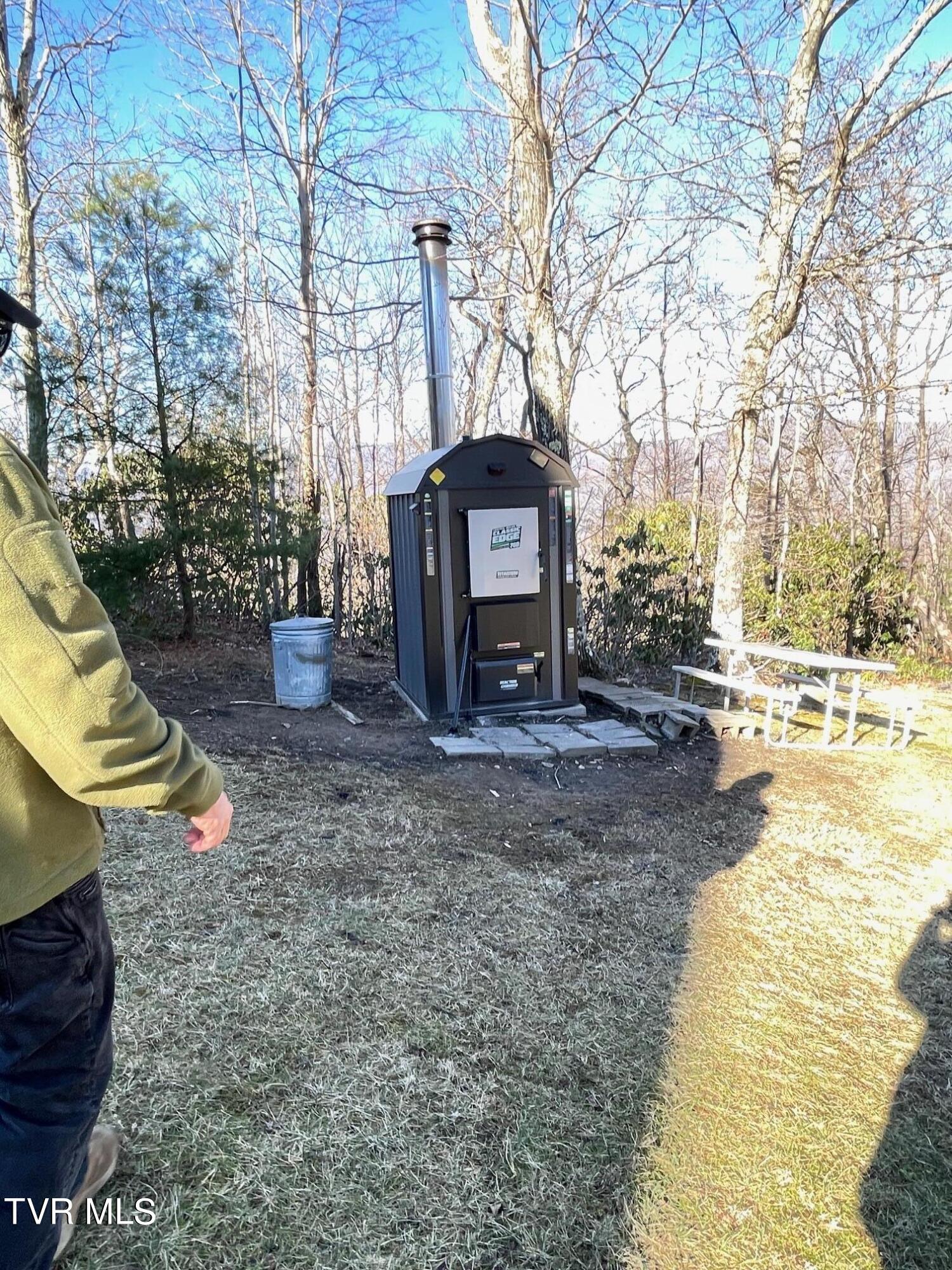 212 Upper Cliffside Drive Elizabethton, TN 37643 - Photo 108 of 130 IMG_1164 (1)