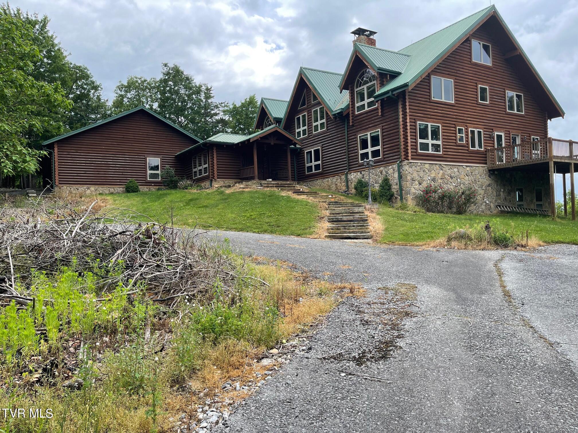 212 Upper Cliffside Drive Elizabethton, TN 37643 - Photo 2 of 130 IMG_5467