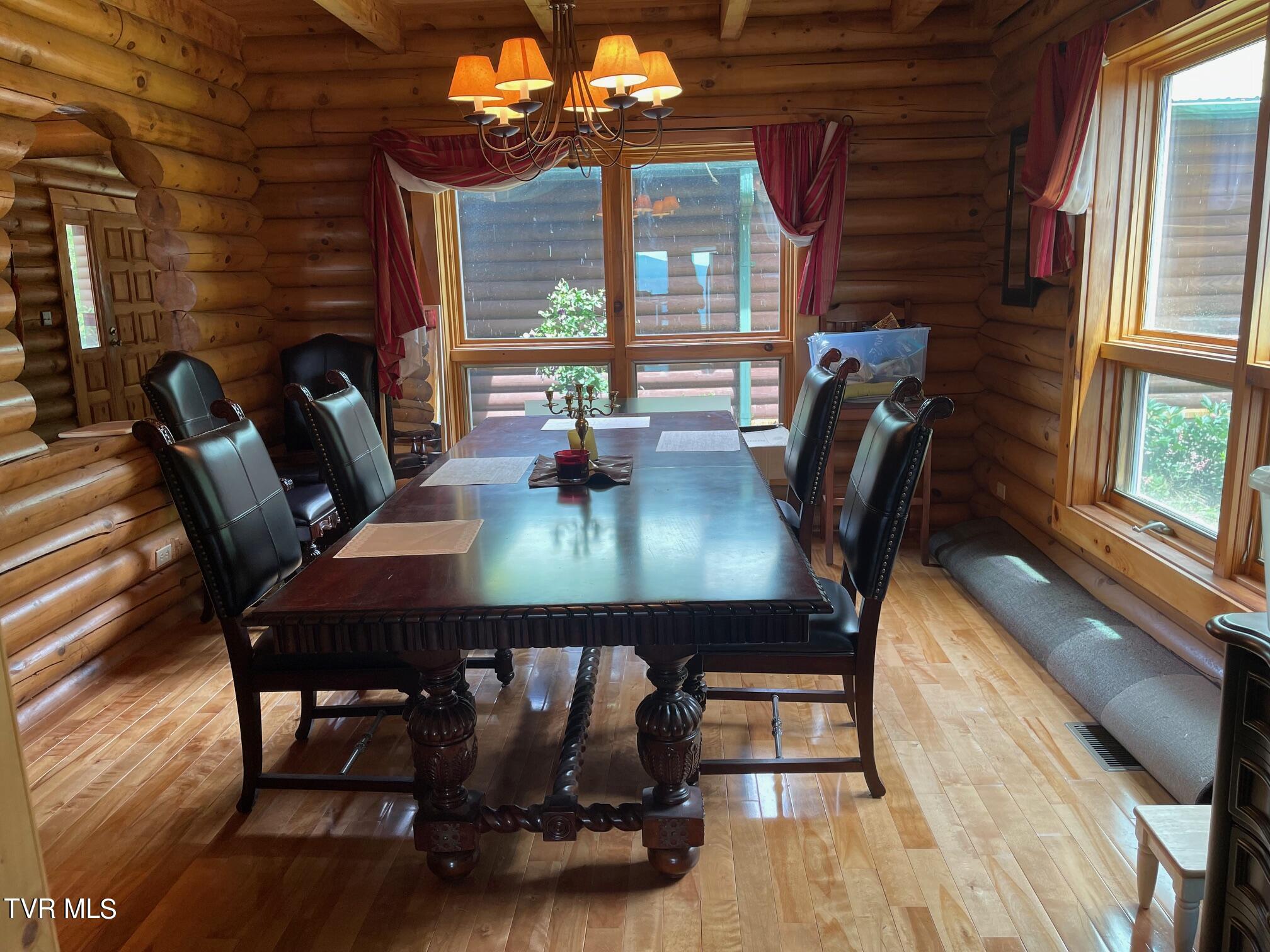 212 Upper Cliffside Drive Elizabethton, TN 37643 - Photo 37 of 130 IMG_5420