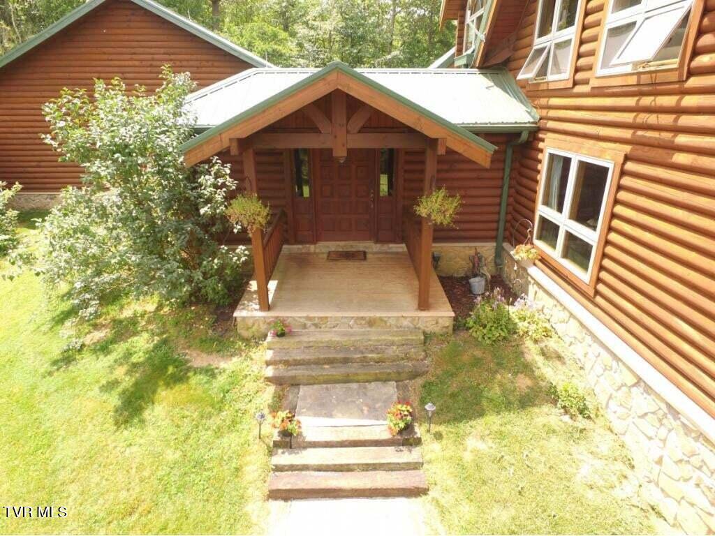 212 Upper Cliffside Drive Elizabethton, TN 37643 - Photo 4 of 130 Upper Cliffside 3