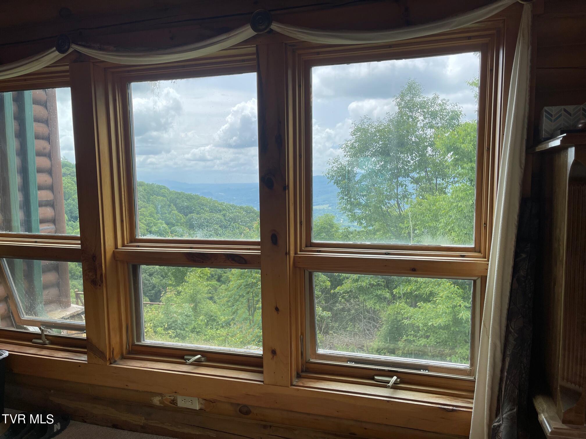 212 Upper Cliffside Drive Elizabethton, TN 37643 - Photo 46 of 130 IMG_5405