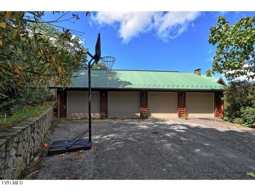 212 Upper Cliffside Drive Elizabethton, TN 37643 - Photo 74 of 130 Upper Cliffside 17