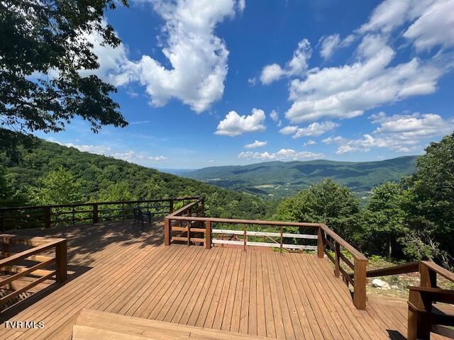 212 Upper Cliffside Drive Elizabethton, TN 37643 - Photo 10 of 130 67613495852__20A5EF06-6A5C-44F0-8C87-0BC