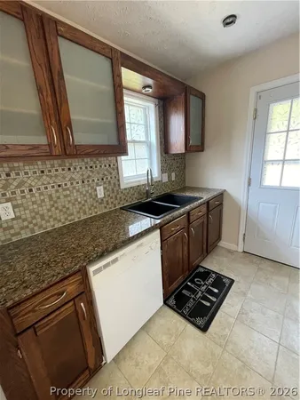 $1,625 | 333 Abbottswood Drive, Fayetteville, NC 28301