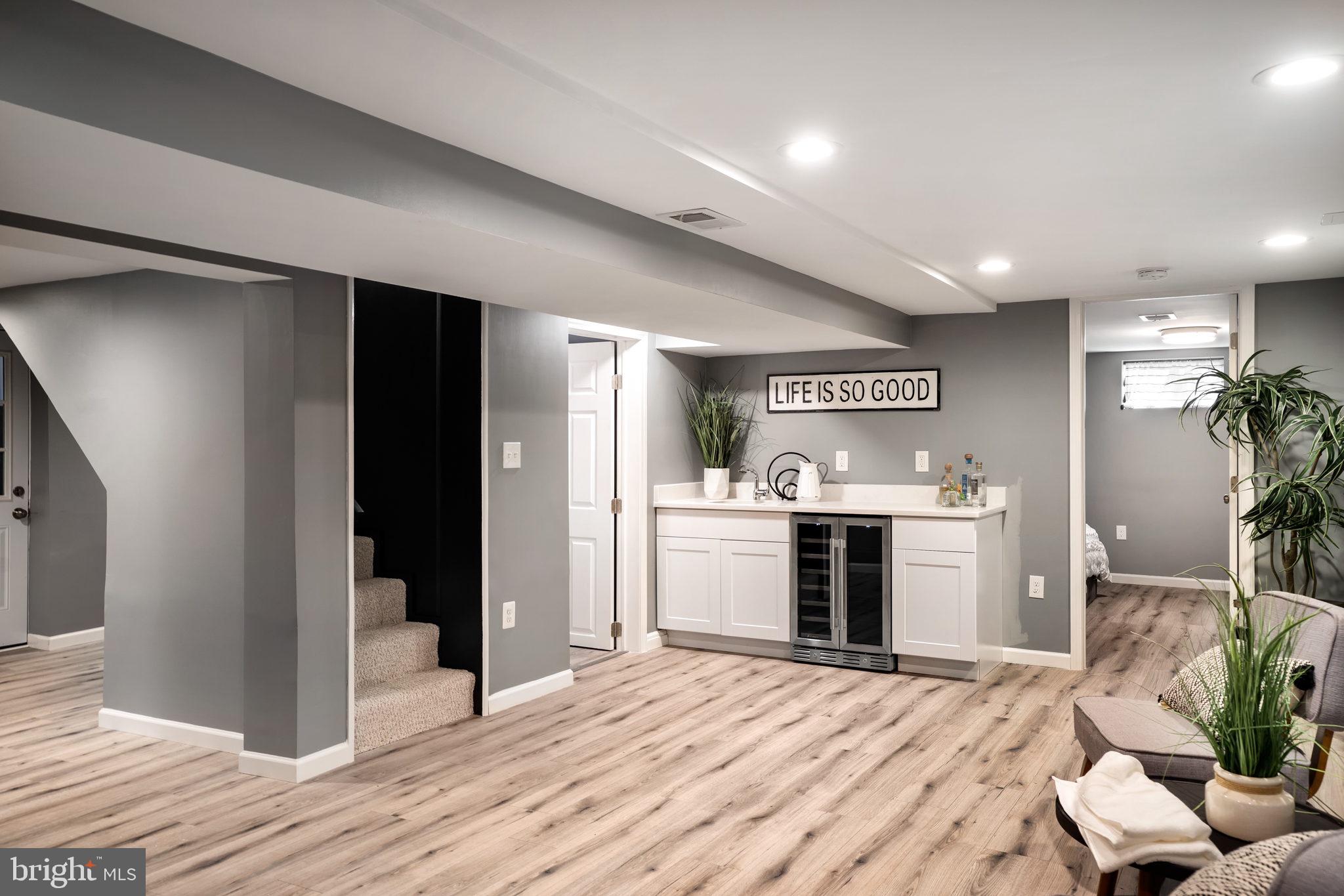 5902 Erving Street Springfield, VA 22150 - Photo 24 of 33 RecRoom with WetBar