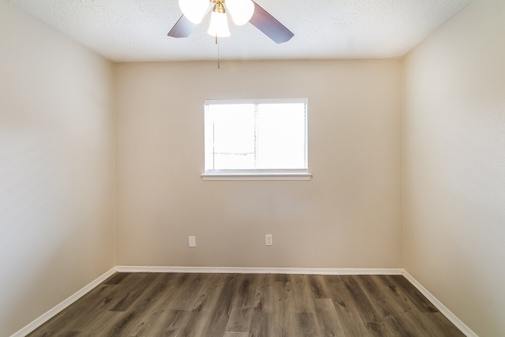 9938 Shell Rock Road La Porte, TX 77571 - Photo 10 of 15