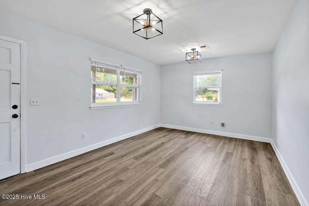 305 Lancaster Road Wilmington, NC 28409 - Photo 3 of 25 305LancasterRoad-5