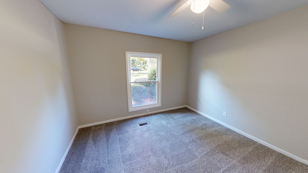 546 Sivell Road LaGrange, GA 30241 - Photo 15 of 32 Gallery Image 15