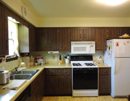 103 Rancindin Drive Butler, PA 16002 - Photo 6 of 18 Kitchen.