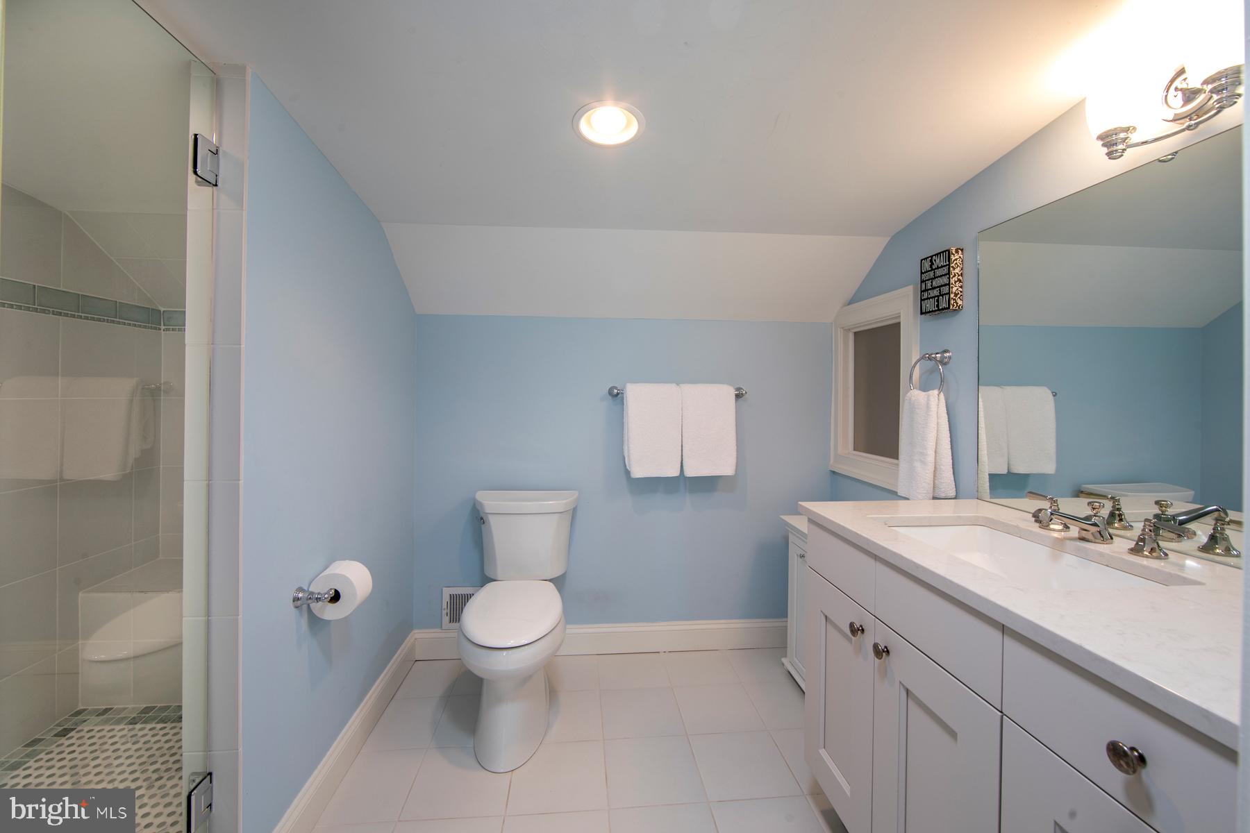 200 Glenn Road Ardmore, PA 19003 - Photo 38 of 49 3rd Floor Suite Full Bathroom