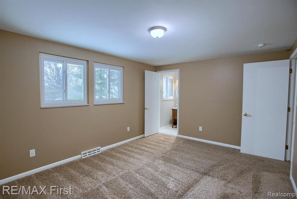 6840 Dublin Fair Road Troy, MI 48098 - Photo 18 of 29