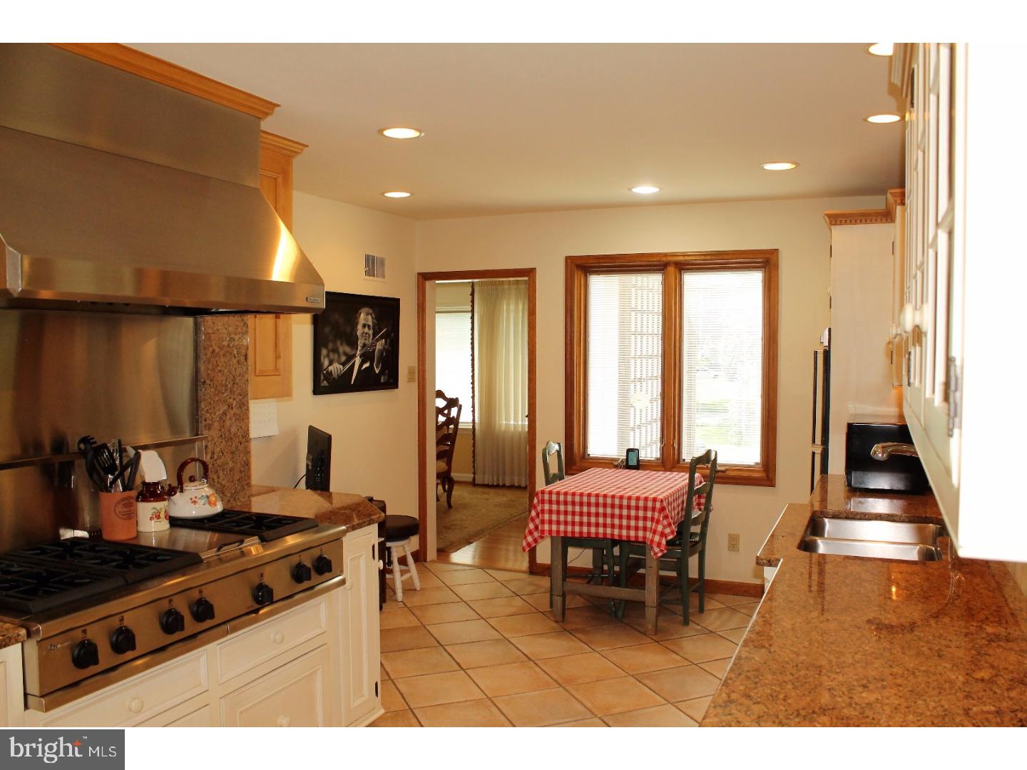 24 St Davids Road Cherry Hill, NJ 08002 - Photo 8 of 25 Gallery Image 8