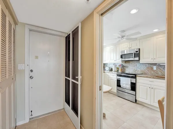 $4,500 | 3300 South Ocean Boulevard, Unit 1021C, Highland Beach, FL 33487