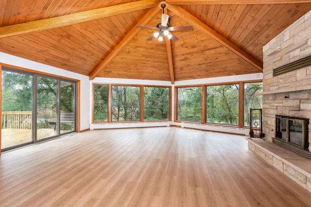 $988,000 | 27096 Sevastopol Road, Red Wing, MN 55066