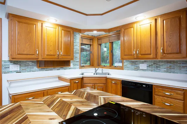 $988,000 | 27096 Sevastopol Road, Red Wing, MN 55066