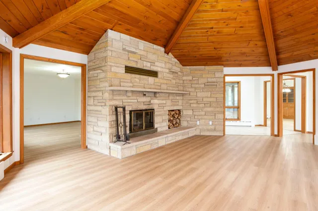 $988,000 | 27096 Sevastopol Road, Red Wing, MN 55066