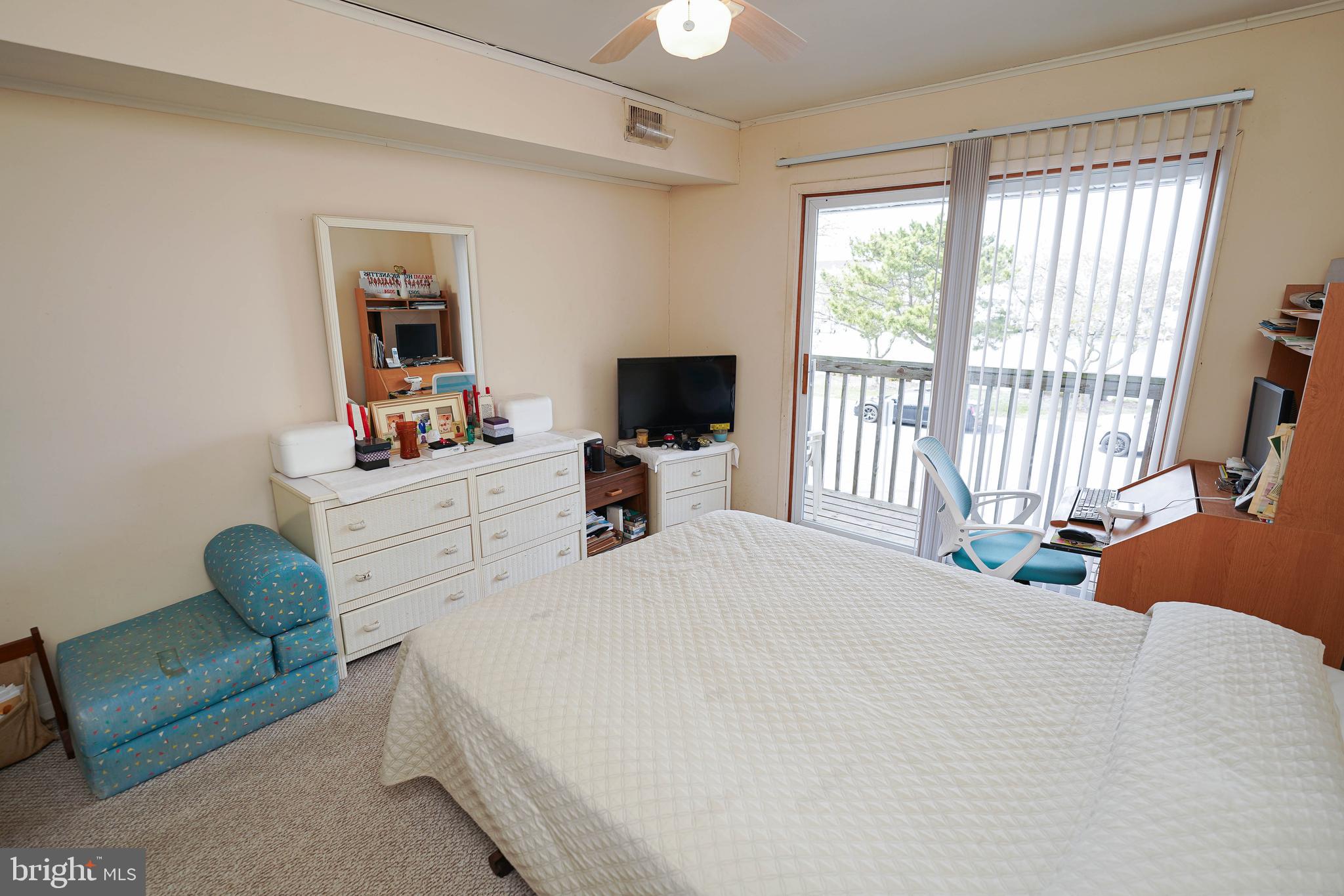 113 Jamestown Road, Unit D1 Ocean City, MD 21842 - Photo 22 of 46 primary bedroom