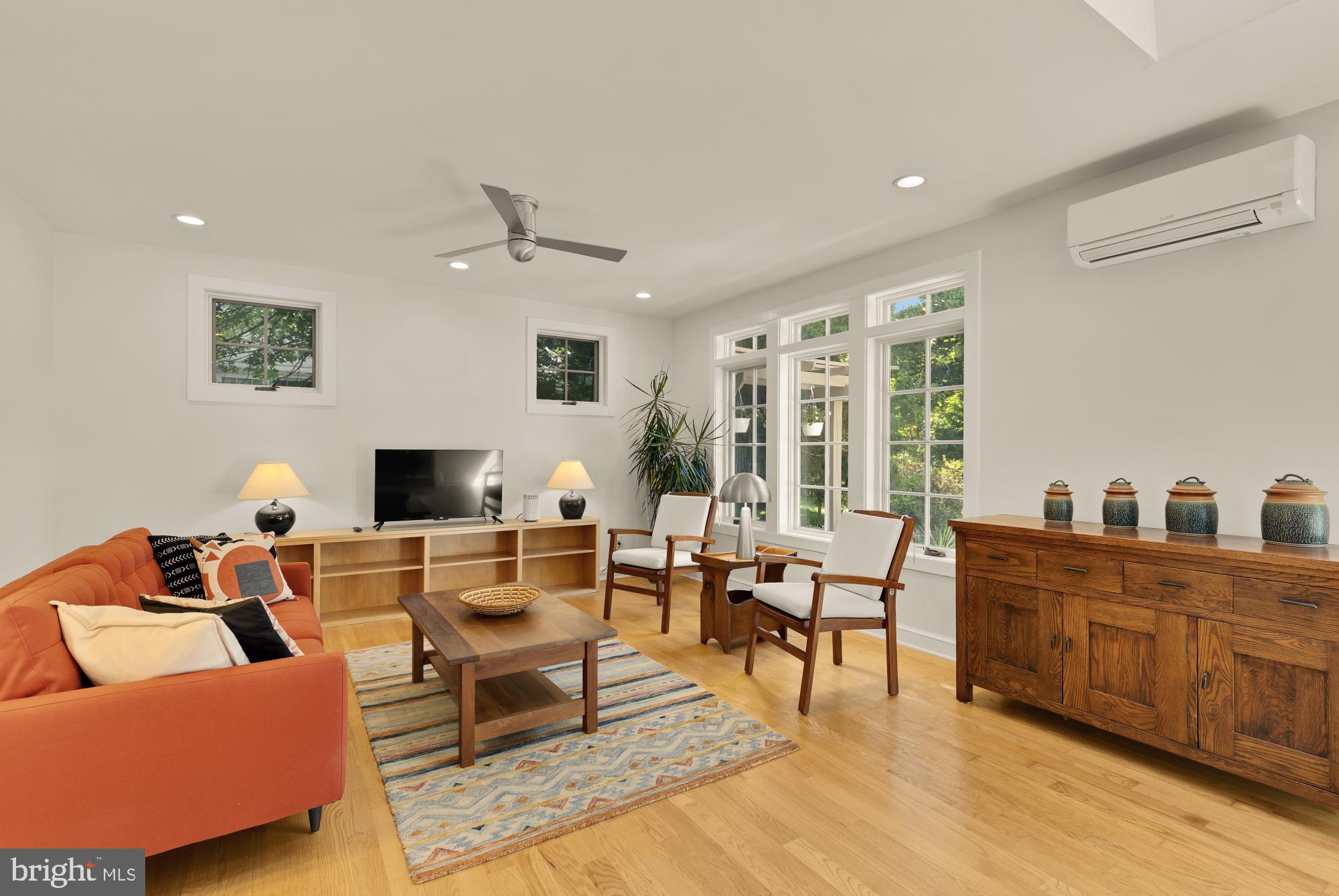 2108 Ross Road Silver Spring, MD 20910 - Photo 15 of 59