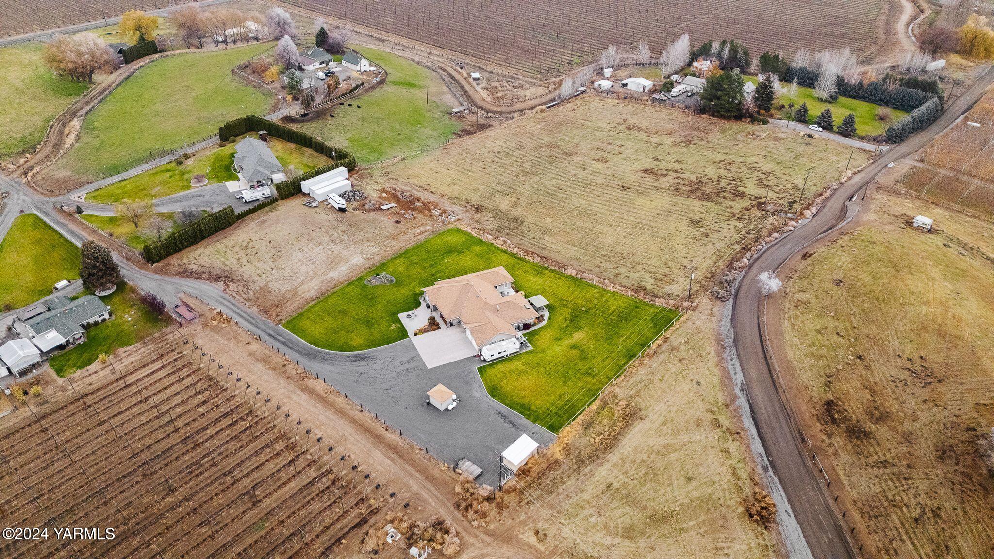 Nka Robillard Road Moxee, WA 98936 - Photo 4 of 11 Robillard Aerials-4 copy