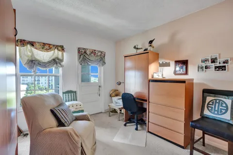 $225,000 | 250 Northeast 20th Street, Unit 5060, Boca Raton, FL 33431