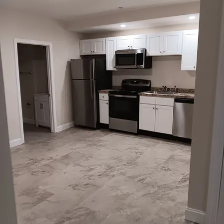 $1,700 | 45 Everett Street, Unit 1A, Middleboro, MA 02346