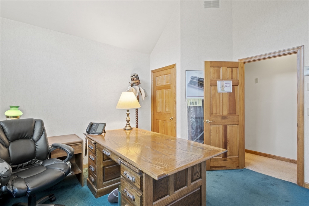 562 South Street Shrewsbury, MA 01545 - Photo 24 of 40 a room with furniture and a table