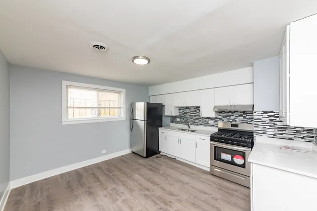 $1,675 | 9450 Washington Road, Unit 2B, Morton Grove, IL 60053