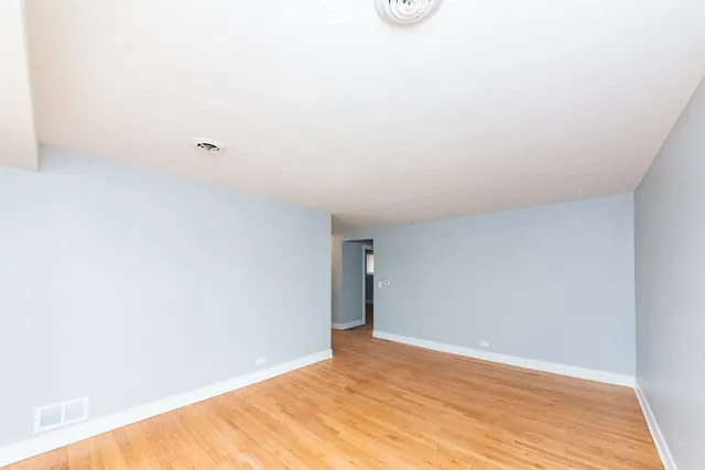 $1,675 | 9450 Washington Road, Unit 2B, Morton Grove, IL 60053