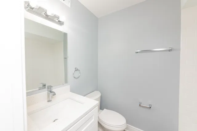 $1,675 | 9450 Washington Road, Unit 2B, Morton Grove, IL 60053