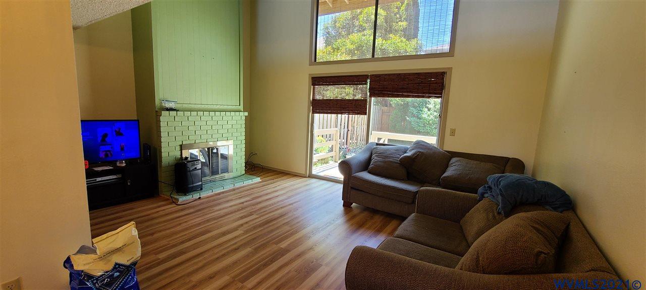 3770 Auburn Road Northeast Salem, OR 97301 - Photo 8 of 22