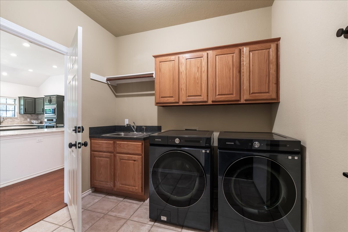 3745 Whitt Loop Austin, TX 78749 - Photo 29 of 40