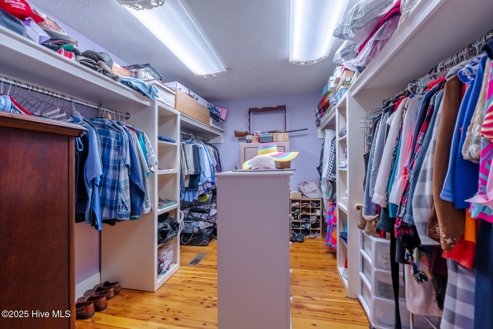 83 Willard Tatum Road Elizabethtown, NC 28337 - Photo 30 of 31 Walk in closet