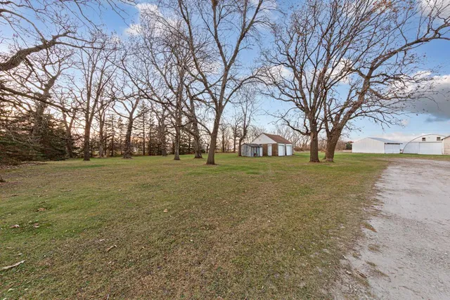 $275,000 | 15035 355th Avenue, Waseca, MN 56093