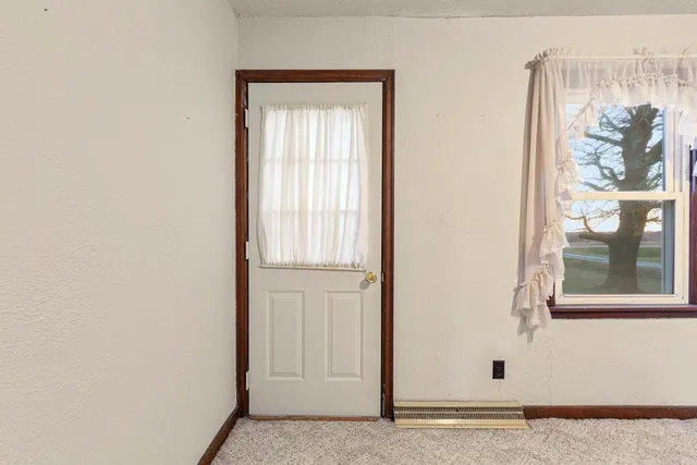 $275,000 | 15035 355th Avenue, Waseca, MN 56093