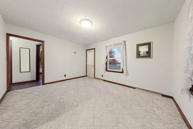 $275,000 | 15035 355th Avenue, Waseca, MN 56093