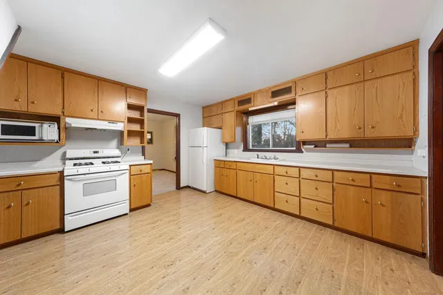 $275,000 | 15035 355th Avenue, Waseca, MN 56093