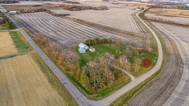 $275,000 | 15035 355th Avenue, Waseca, MN 56093
