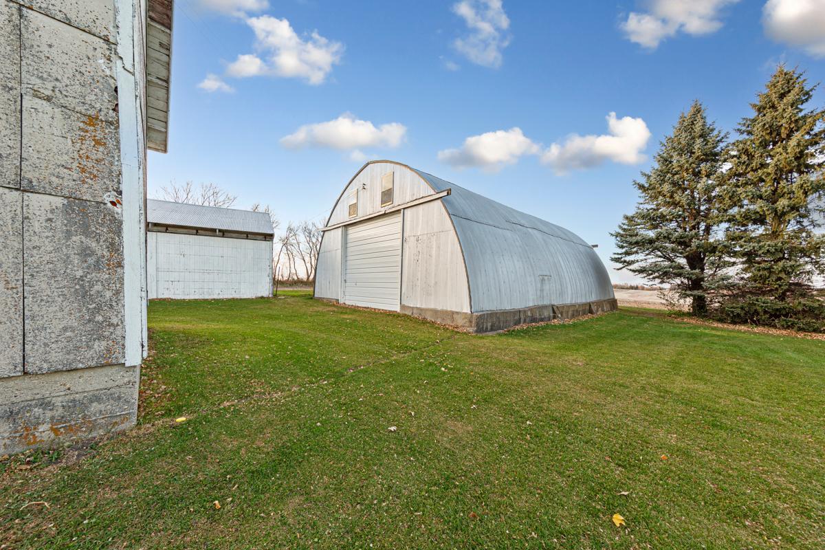 15035 355th Avenue Waseca, MN 56093 - Photo 10 of 58