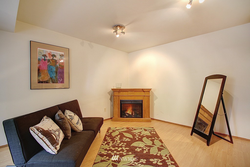 18329 129th Place Northeast Bothell, WA 98011 - Photo 10 of 25 Gallery Image 10