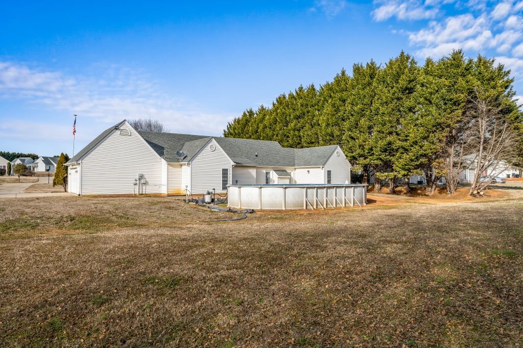 136 Hurst Avenue Anderson, SC 29625 - Photo 26 of 27 Backyard